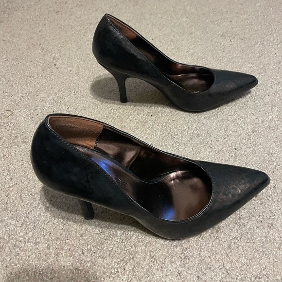 Rampage brown and black snakeskin point toe pumps size 7.5 - Picture 6 of 10